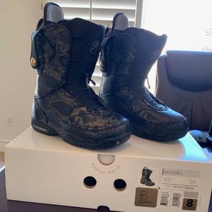 BURTON Women's Snowboarding Boots